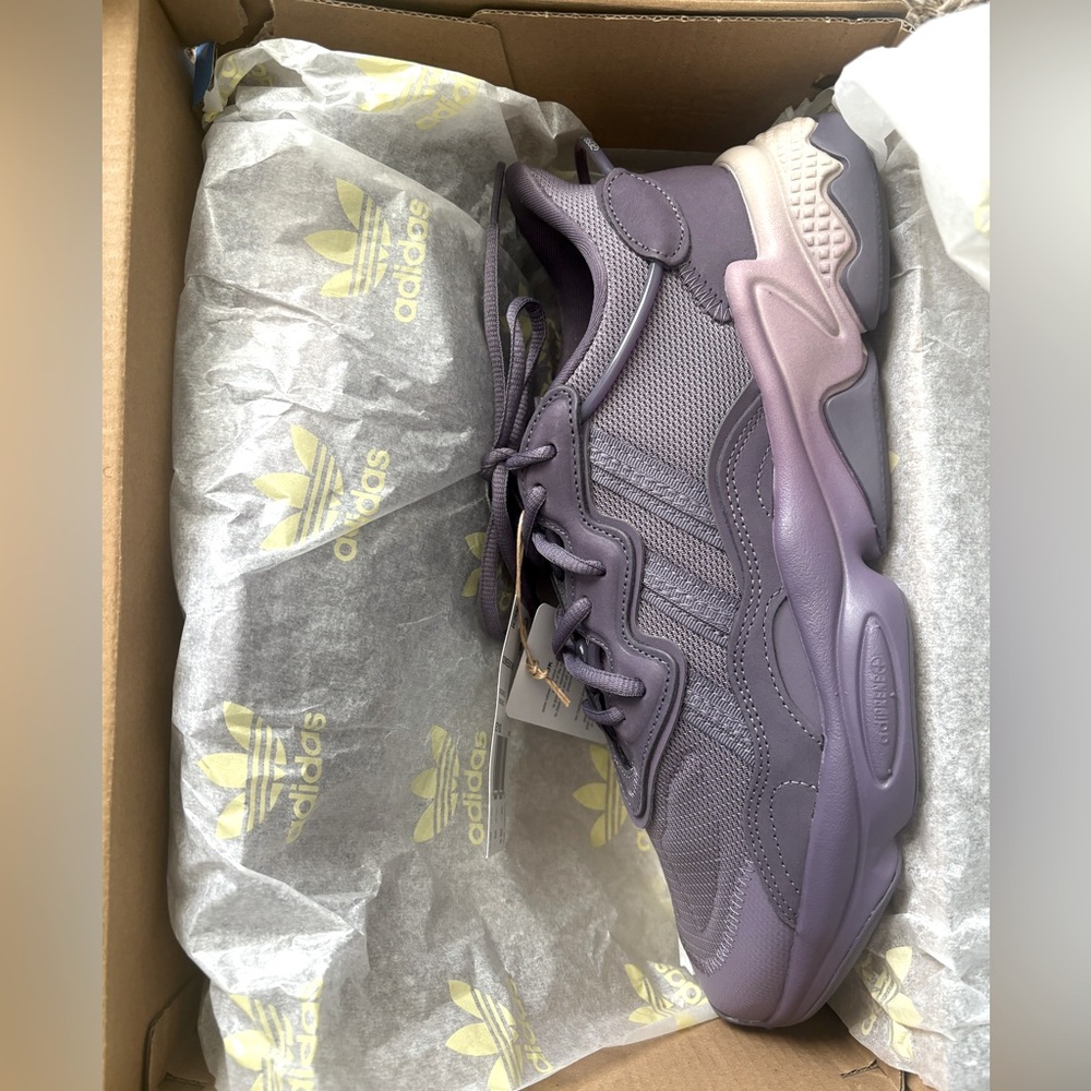 NIB Adidas Ozweego